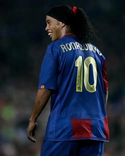 中流砥柱 中流砥柱